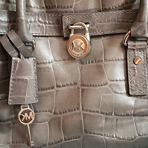 🛍SOLD🛍Michael Kors East West Hamilton Satchel - Picture 2 of 8